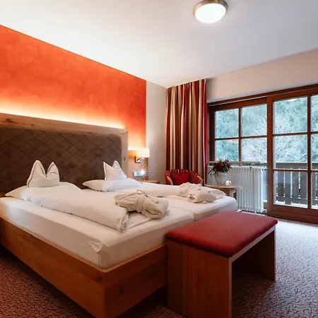 Hotel Neuhäusl Superior-3
